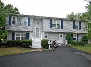 88 Cornelius Ave, Belford, NJ 07718