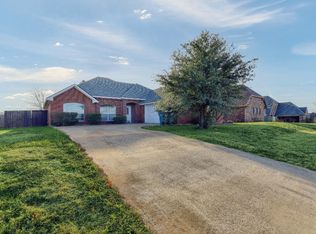 3201 Preston Club Dr, Sherman, TX 75092