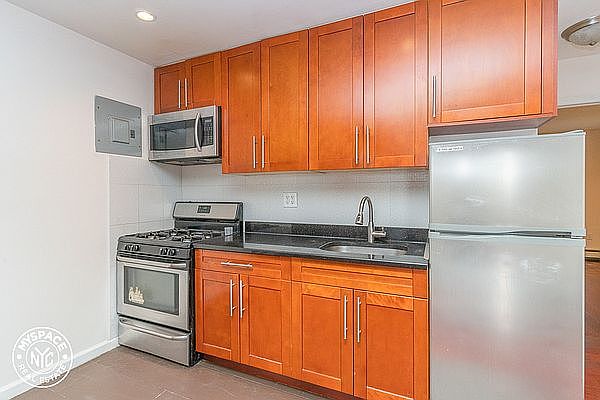 1st image of 603 Washington Ave #3R