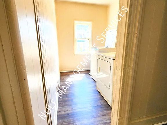 4th image of 249 E 15th Ave APT 2
