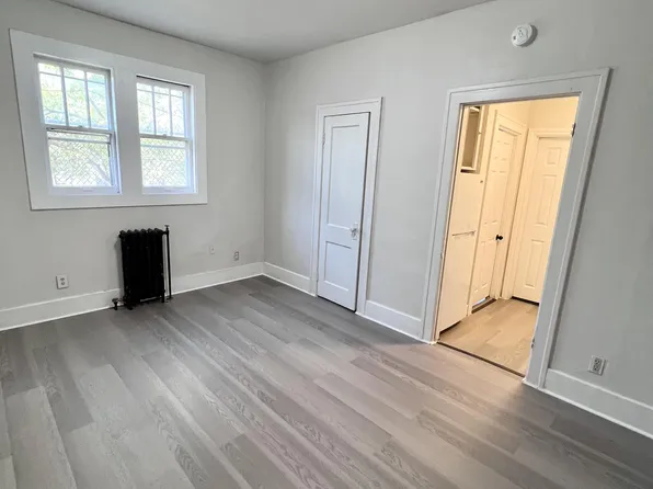 2236 Ontario St Unit 4, Windsor, ON N8Y 1N6