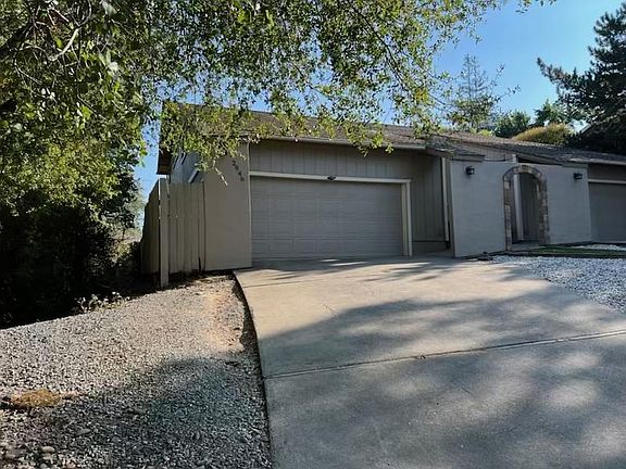 2nd image of 2946 Stanford Ln