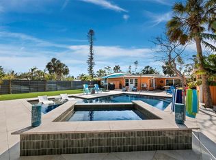 711 Russell St, Longboat Key, FL 34228