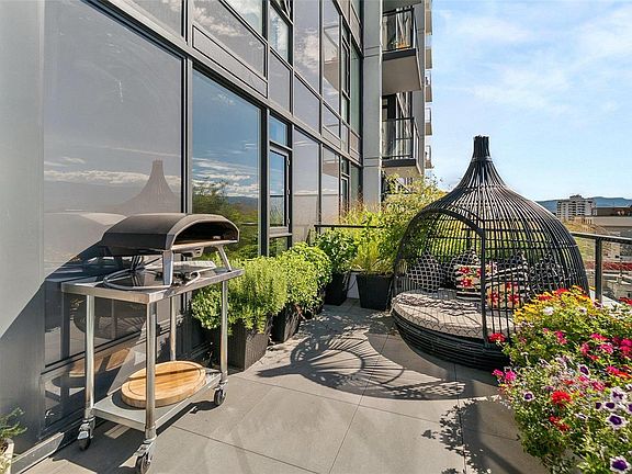 3rd image of 1588 Ellis St #608