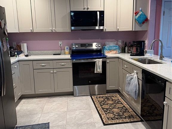 3rd image of 557 Ridgewood St NW