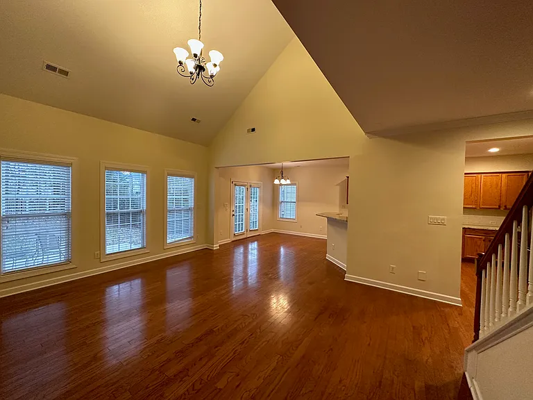 14810 Provence Ln — Photo 9