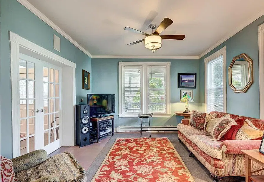 4 bed, 1960 sqft, $1,400 — Photo 4