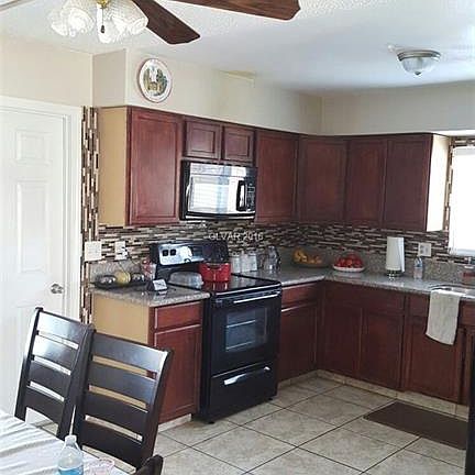 3rd image of 3908 El Conlon Ave