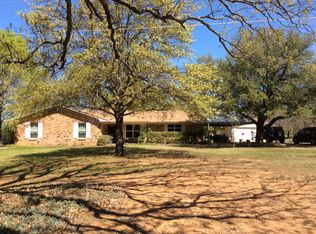 203 Lariat Dr, Denison, TX 75021