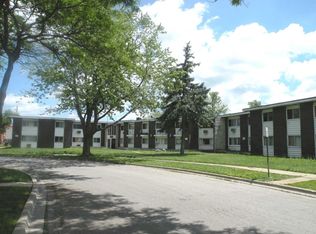 2125 Georgetown Ln #209, Waukegan, IL 60085