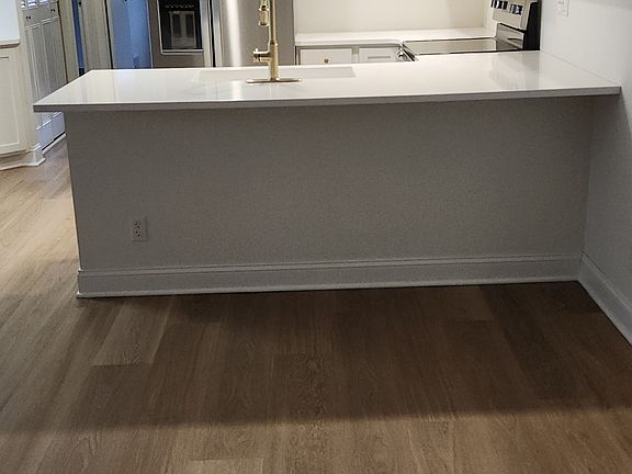 2nd image of 143 Lynwood Mnr #10
