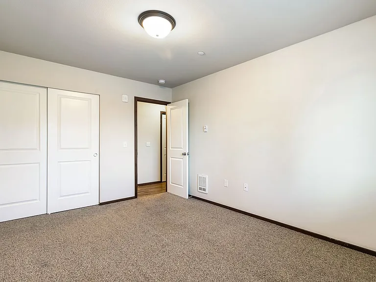 1019 Curtis St — Photo 16
