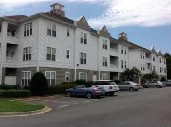18710 Oakhurst Blvd Unit 1F, Cornelius, NC 28031