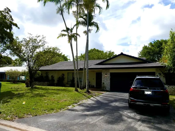 9939 NW 19th St, Pompano Beach, FL 33071