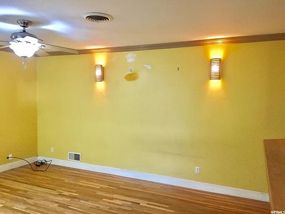 2nd image of 3037 E Louise Ave