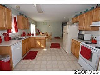 4th image of 1640 S Cove Ln