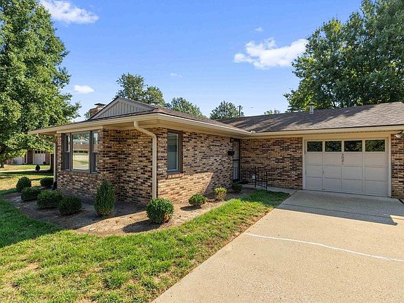 2nd image of 3021 Sterling Ct