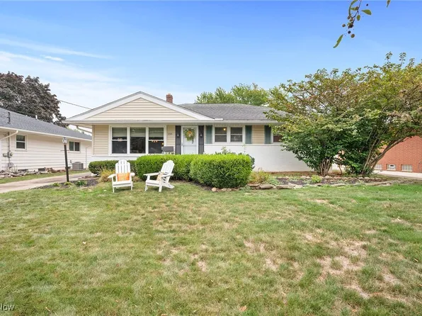 3541 Higley Rd, Rocky River, OH 44116