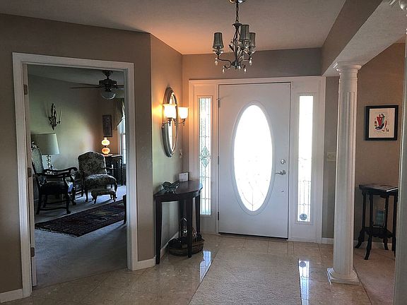 2nd image of 1455 Lake Vue Dr