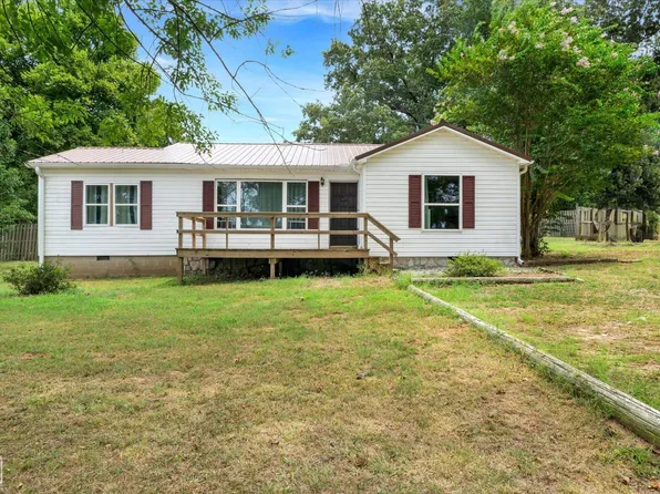 243 S Main St, Strawberry, AR 72469