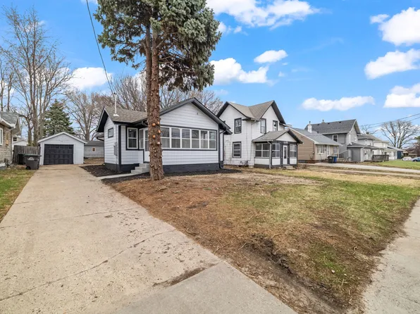1422 Hull Ave, Des Moines, IA 50316