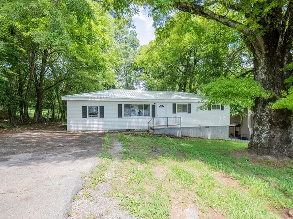 23 Fine St, Rossville, GA 30741