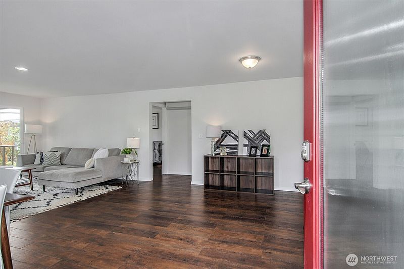 4th image of 505 3rd Street