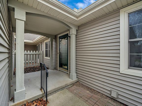 5th image of 1224 Zimmer Pl