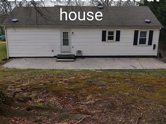 2nd image of 1704 Tuckaleechee Pike