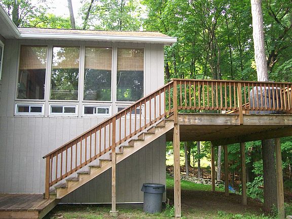 3rd image of 12 Guerney Dr