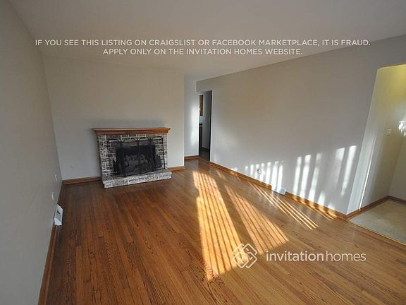 3rd image of 17358 Oleander Ave