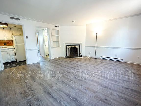 5th image of 220 N Saint Asaph St Unit 19