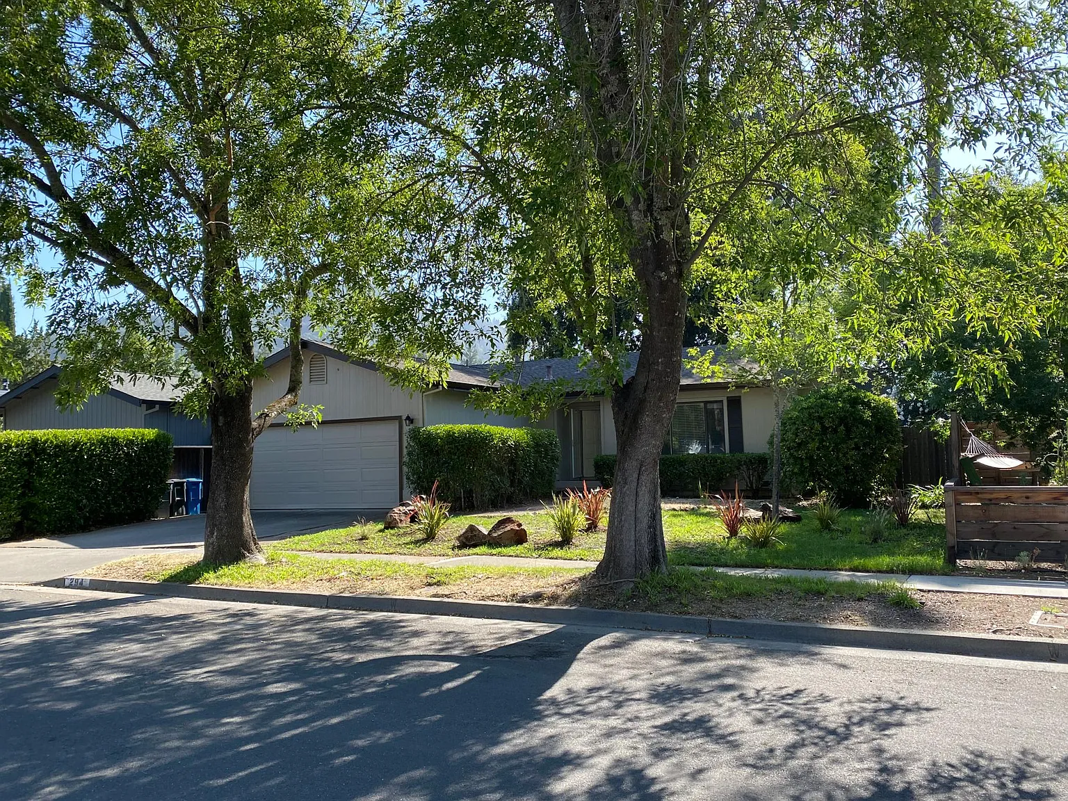 294 Almond Way — Photo 2