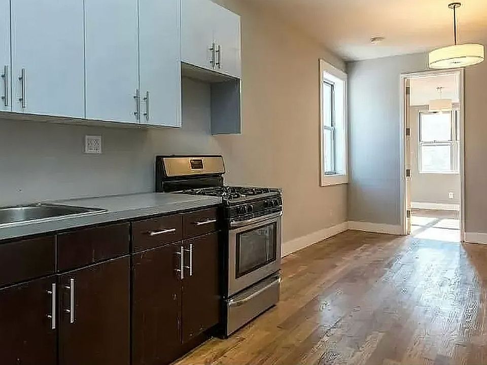 1st image of 132 Meserole St #3B