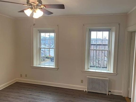 3rd image of 16 Columbian St APT 4