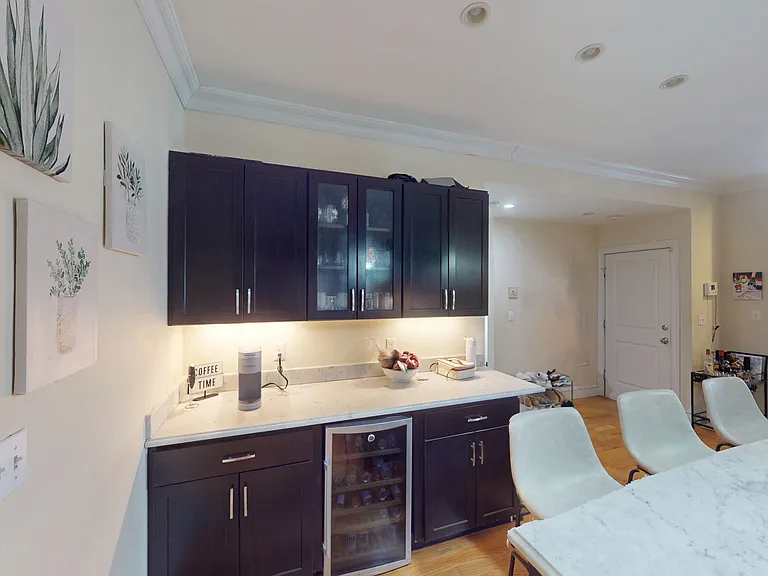15 M St #1 — Photo 3