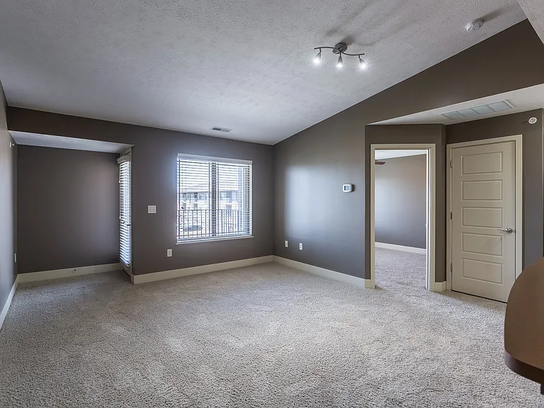The Sterling Apartments at Grand Island — Photo 85