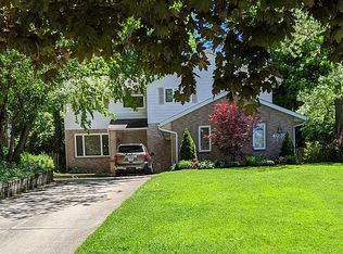 4030 Meadowbrook Blvd, University Heights, OH