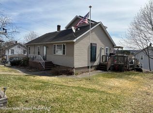 6 Maple St, Cementon, NY 12414