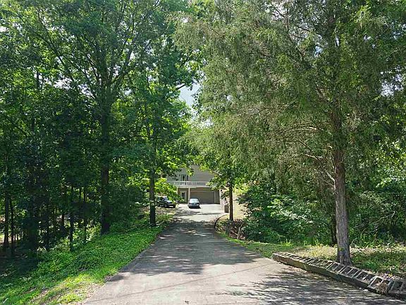 3rd image of 53 Lakesong Ln