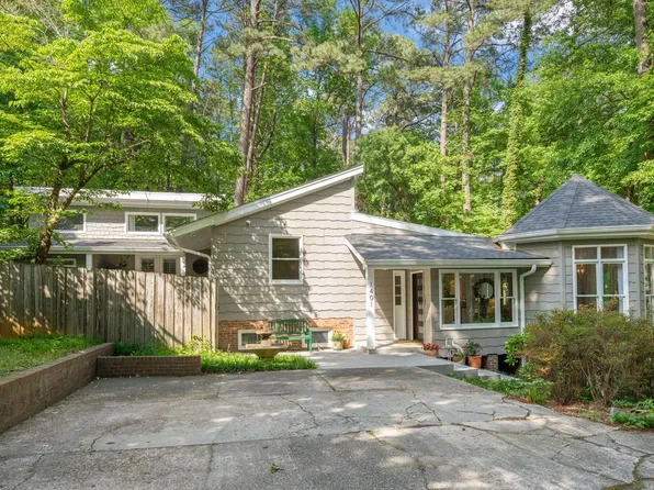 1401 Old Trinity Cir, Raleigh, NC 27607