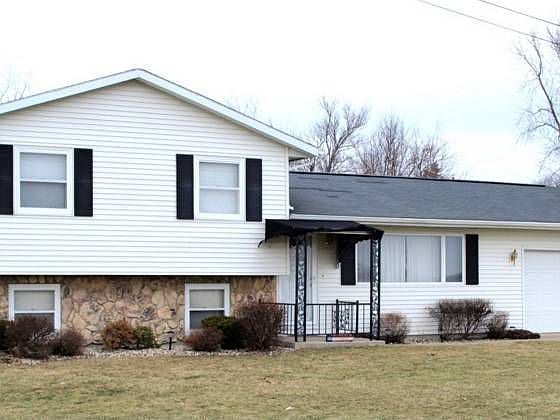 1st image of 783 E Davis St