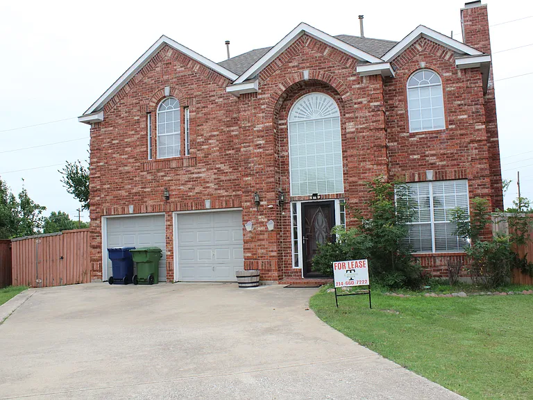 5017 Remington Dr — Photo 24