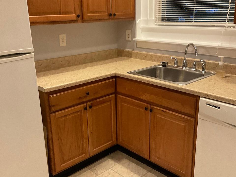 Kitchen with appliances