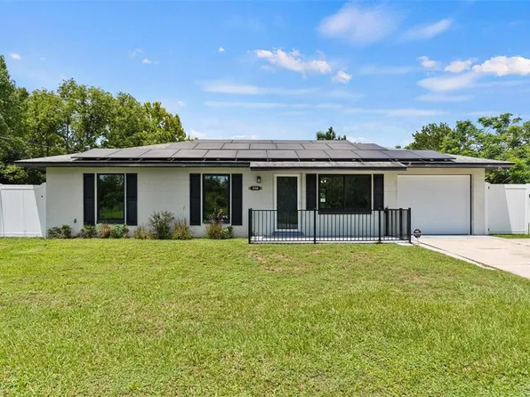 1550 Palm Ave, Tavares, FL 32778