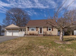 20 Colonial Drive, Salem, NH 03079