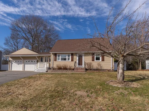 20 Colonial Drive, Salem, NH 03079