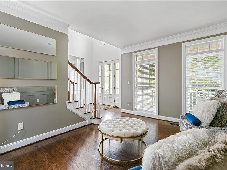 743 Seneca Dr — Photo 14
