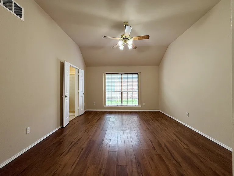 6000 Arlington Dr — Photo 20