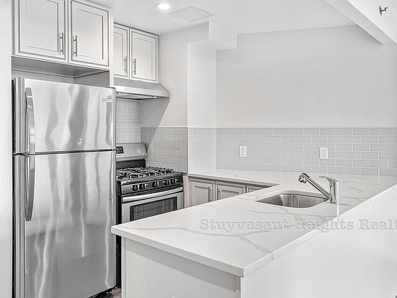 4th image of 46-02 70th St #9K
